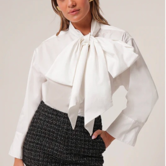 Tops - Chic White Blouse with Bow Detail